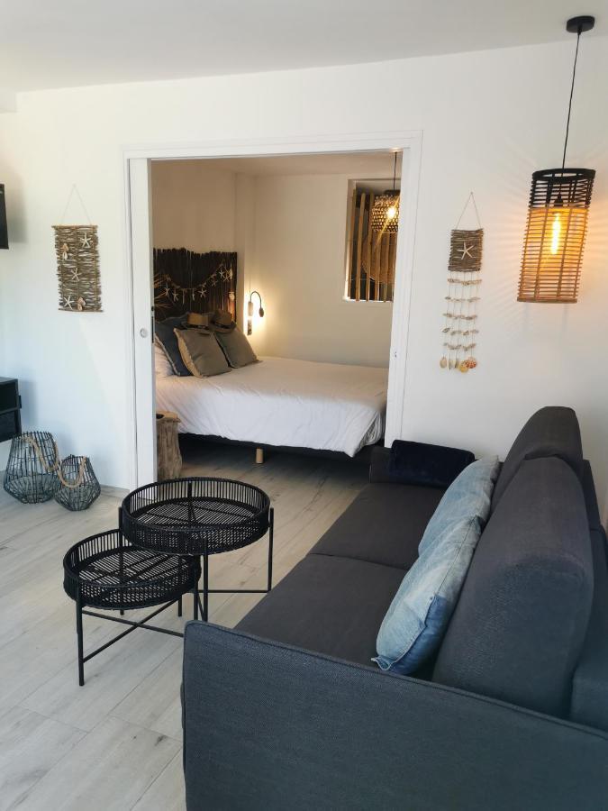 Casa Louise Suites And Spas Privatifs Сен Максим Екстериор снимка