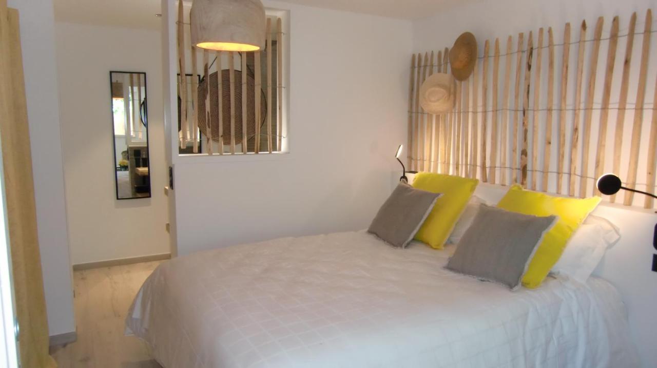 Casa Louise Suites And Spas Privatifs Сен Максим Екстериор снимка